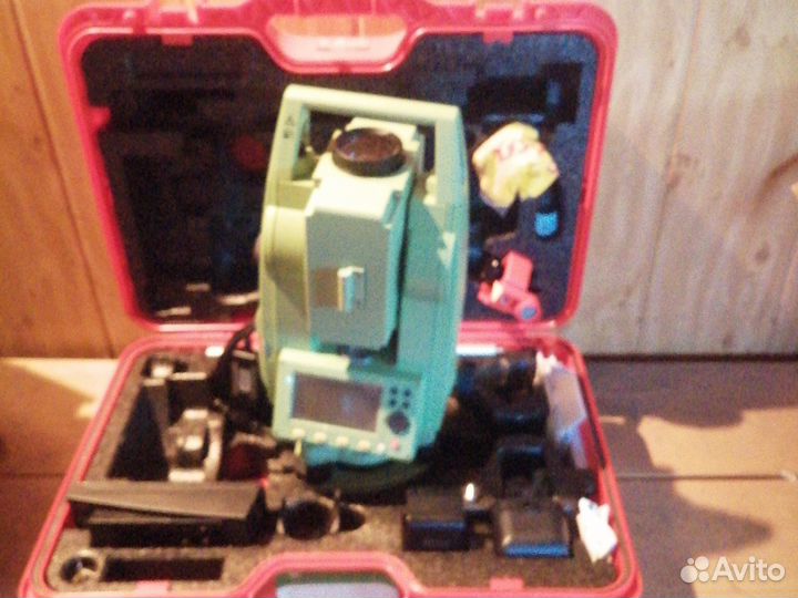 Тахеометр Leica TC-407