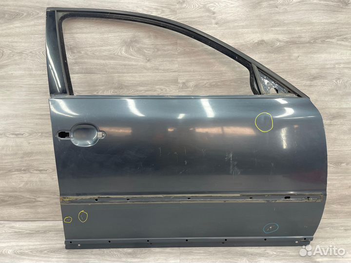 Дверь передняя правая Passat B5 B5+