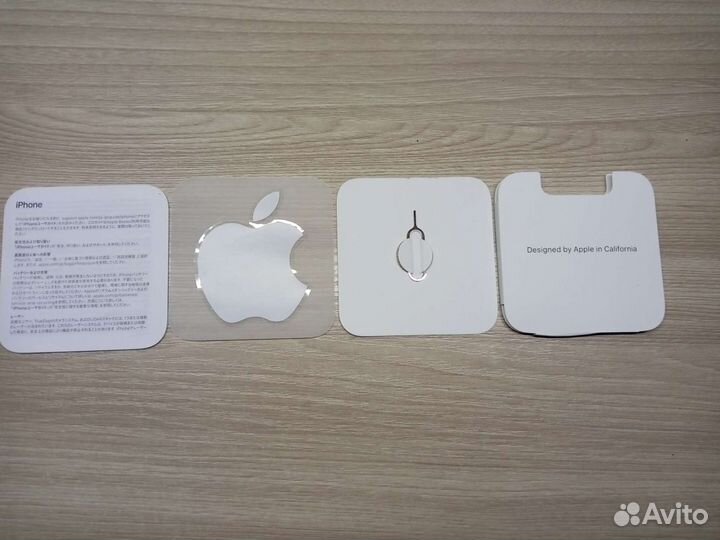 Коробки от apple watch se 40mm и iPhone 14 pro