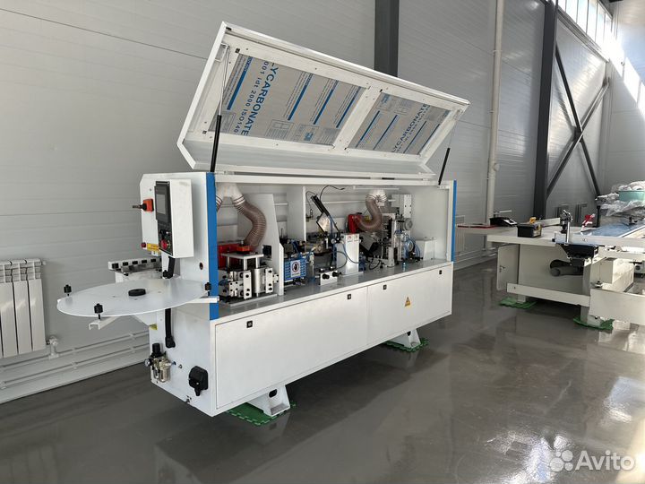 Кромкооблицовочный станок Compact F Classic