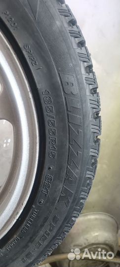 Bridgestone Blizzak Spike-01 185/55 R15 82T