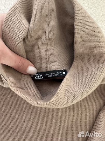 Кофта с широки рукавами от плеча. Zara