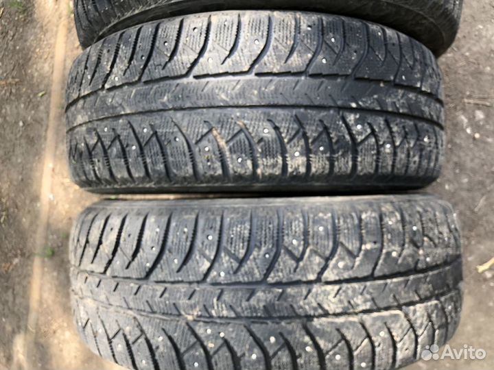 Bridgestone Ice Cruiser 7000 235/55 R19 101