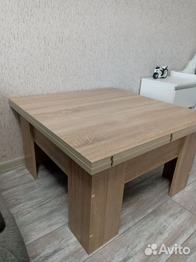 Стол