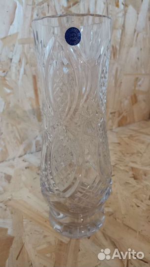 Большая хрустальная ваза для цветов