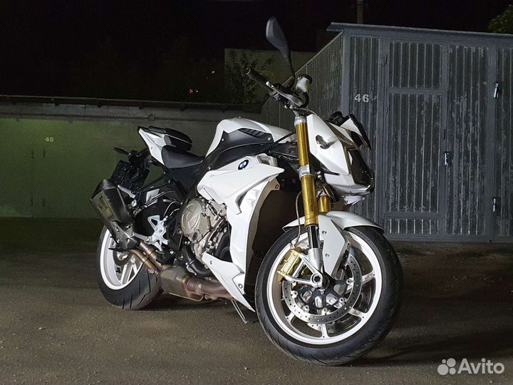 BMW S1000R