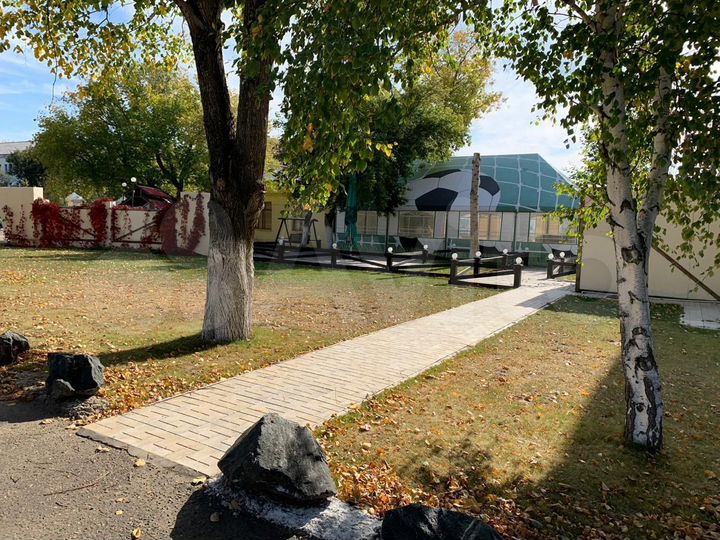 Гостиница, 1000 м²