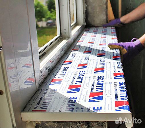 Установка подоконников и откосов из сендвич панеле