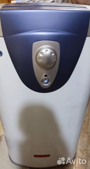 Бойлер водонагреватель 80 л Ariston Ti Shape 80 QB