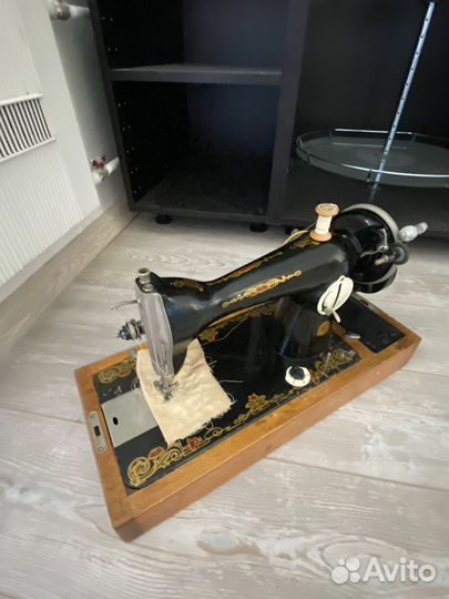 Швейная машинка бу ручная