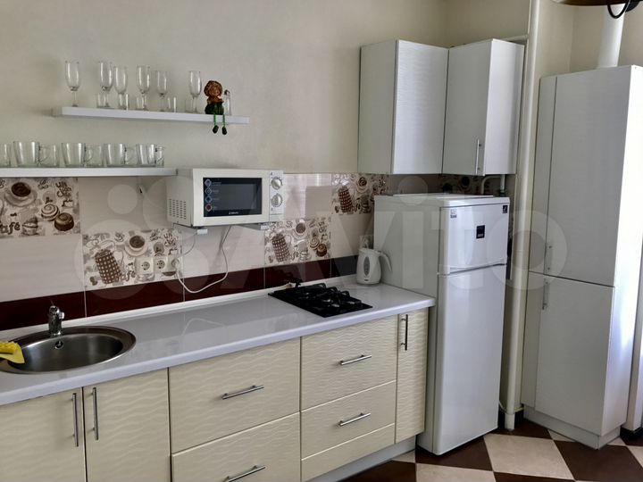 1-к. квартира, 42 м², 7/10 эт.