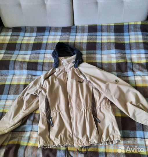Ветровка женская jack wolfskin