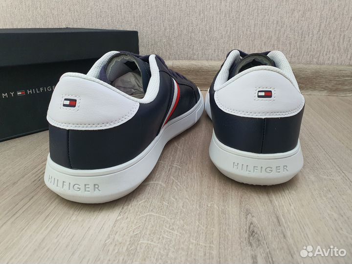 Кеды Tommy Hilfiger 44 eur демисезонные