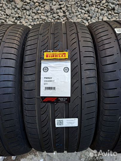 Pirelli Powergy 235/45 R17