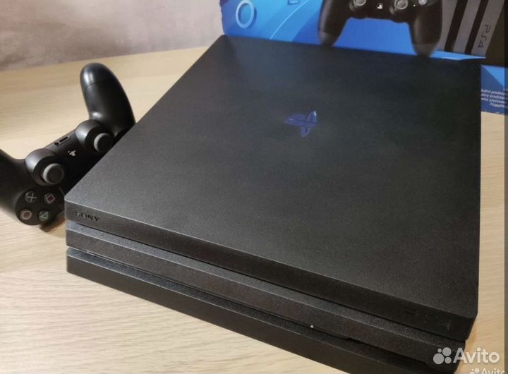 Новая Sony playstation 4 PRO 1 Tb NEW