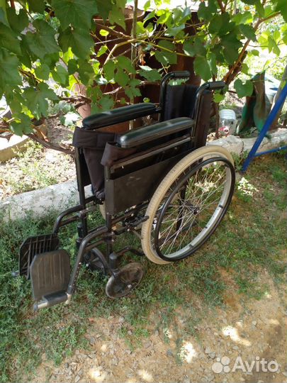 Инвалидная коляска