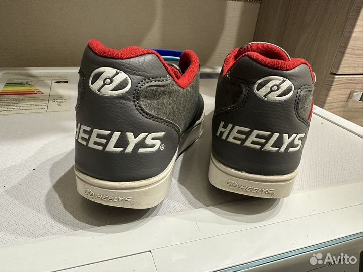 Роликовые кроссовки heelys 38