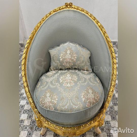 Кресло. Канапе. Барокко. Разные цвета. Винтаж
