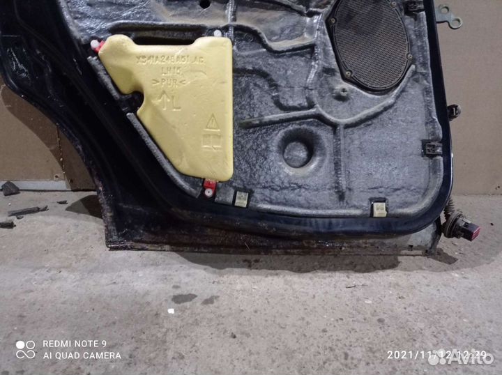 Дверь задняя левая Форд Фокус 1 в сборе