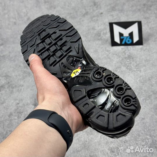 Кроссовки nike air max tn plus