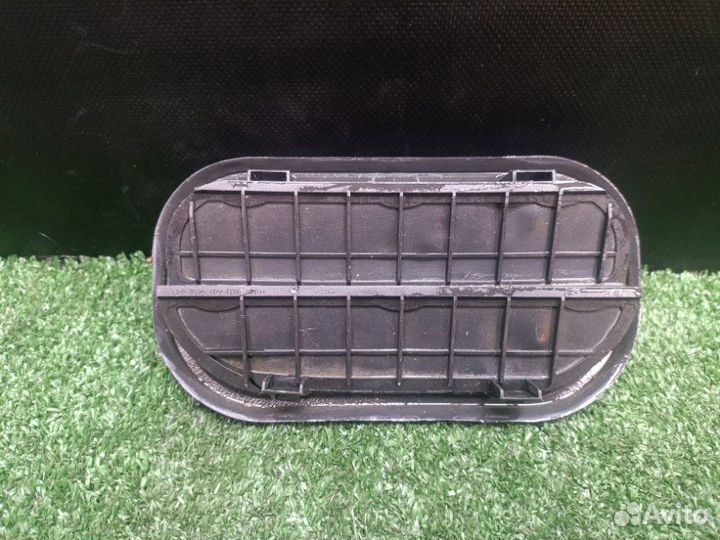 Решетка вентиляционная Volkswagen Polo liftback