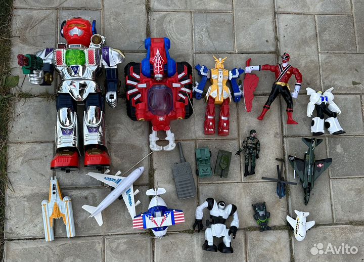 Игрушки для мальчика