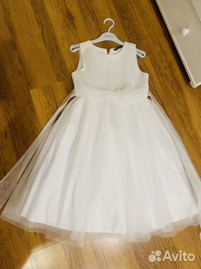 Детское нарядное платье ,140