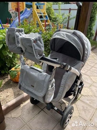 Прогулочная коляска