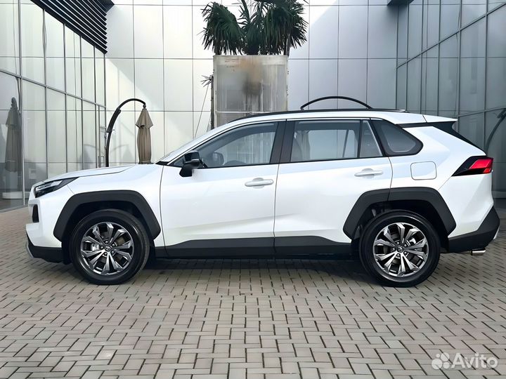 Toyota RAV4 2.0 CVT, 2024