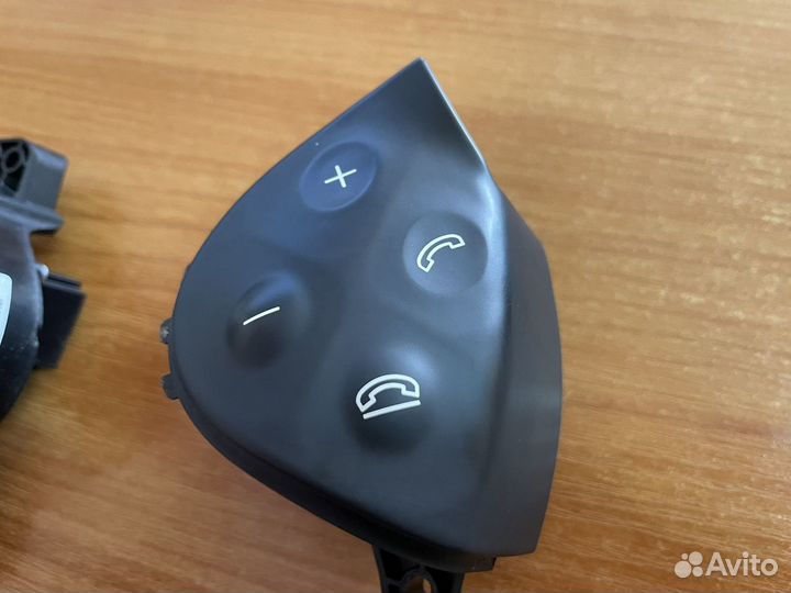 Кнопки руля Mercedes W211 W463