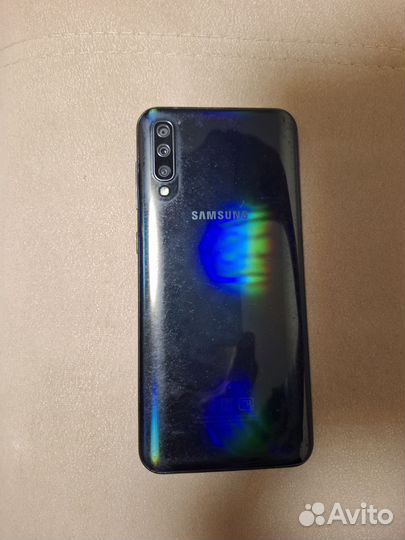 Samsung Galaxy A50, 4/64 ГБ