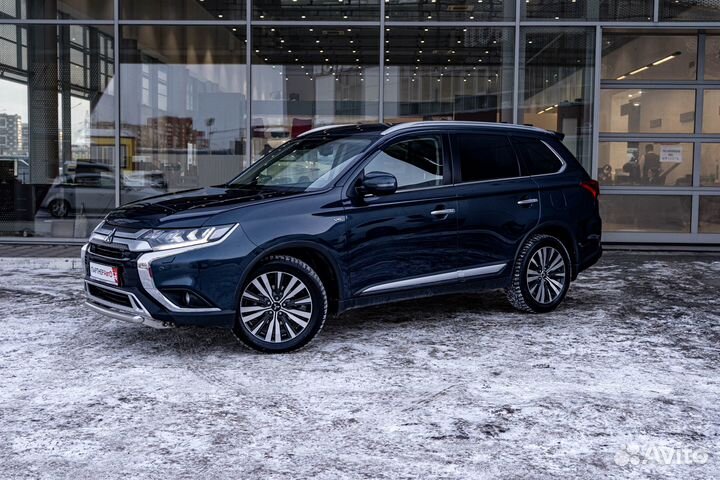 Mitsubishi Outlander 3.0 AT, 2019, 181 613 км