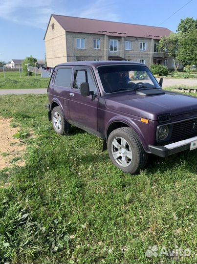 LADA 4x4 (Нива) 1.7 МТ, 2002, 37 000 км