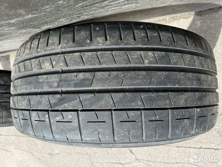 Pirelli P Zero PZ4 235/35 R19 91Y