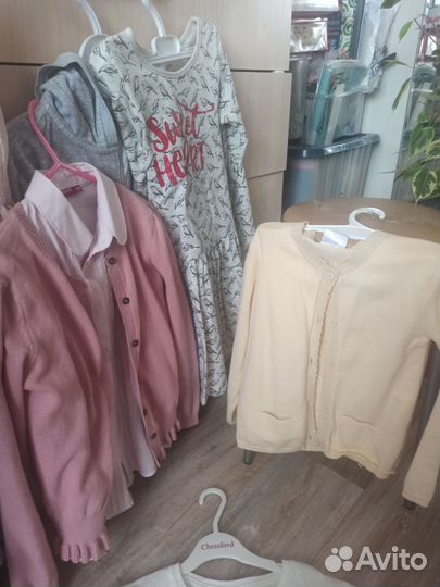 Платья, кофточки для девочки с 6-9 лет