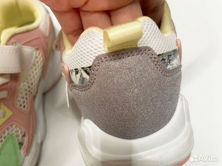 Кроссовки котофей для девочки 34 новые