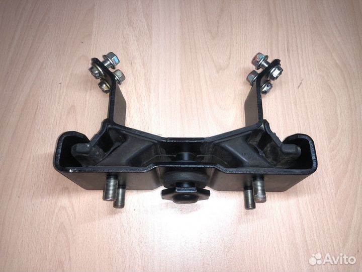 Опора кпп mitsubishi L200