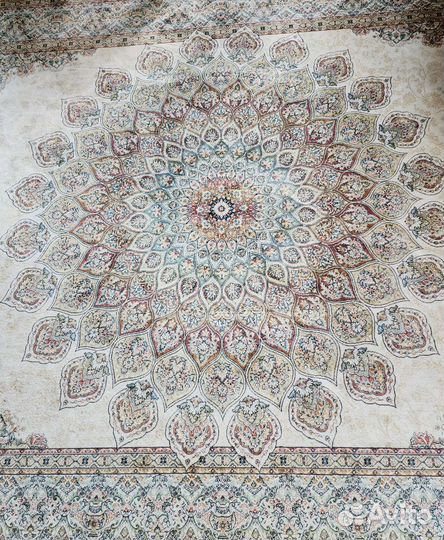 Ковер новый большой