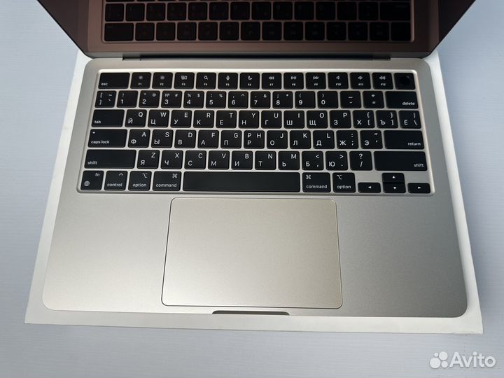 MacBook Air 13 2024 M3/16/512 Starlight с чеком