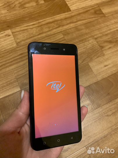 Телефон