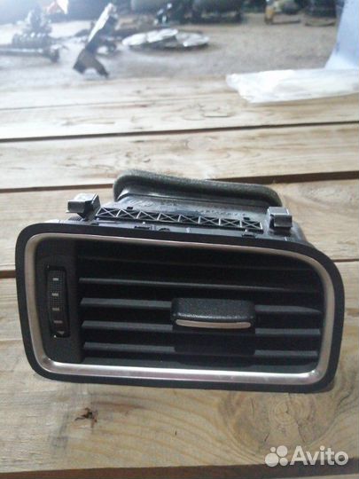 Дефлектор воздушный Volkswagen Jetta седан 1.6