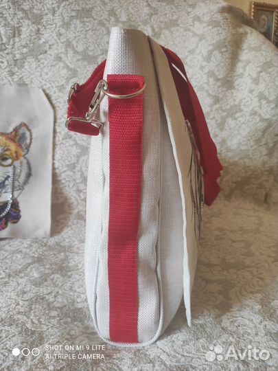 Набор для вышивания бисером,сумка+запасной клапан