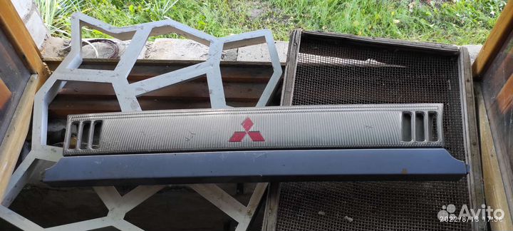 Дверь правая передняя mitsubishi l300