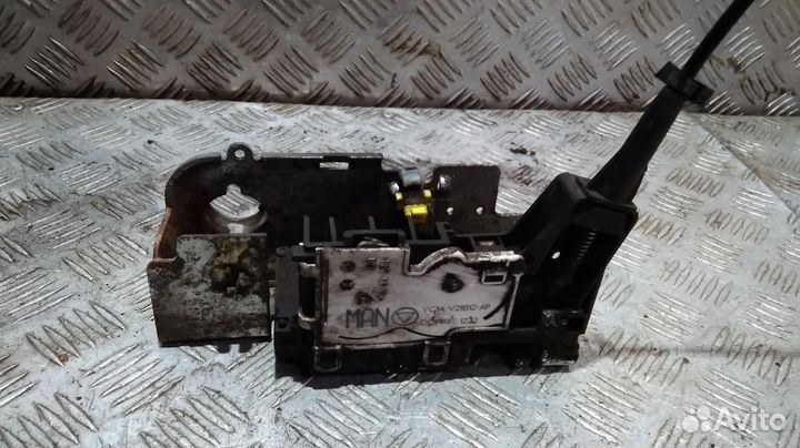 Замок двери Transit (00-06) /Transit (06) пер R б\у (арт. 4983867)