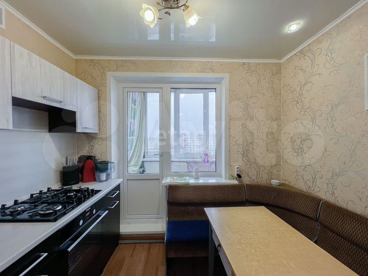 3-к. квартира, 64 м², 10/10 эт.