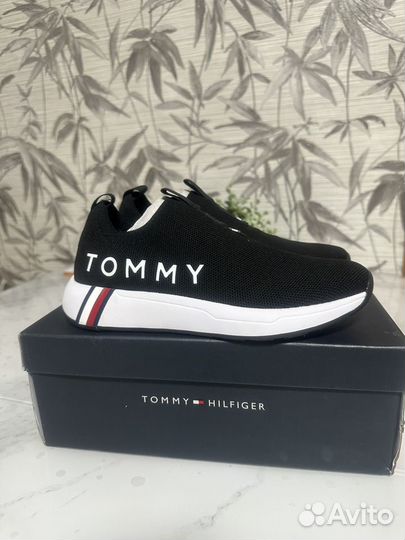 Кроссовки женские Tommy hilfiger 37р