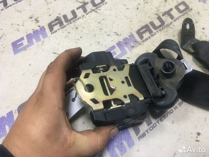 Ремень безопасности задний правый Шкода Фабия