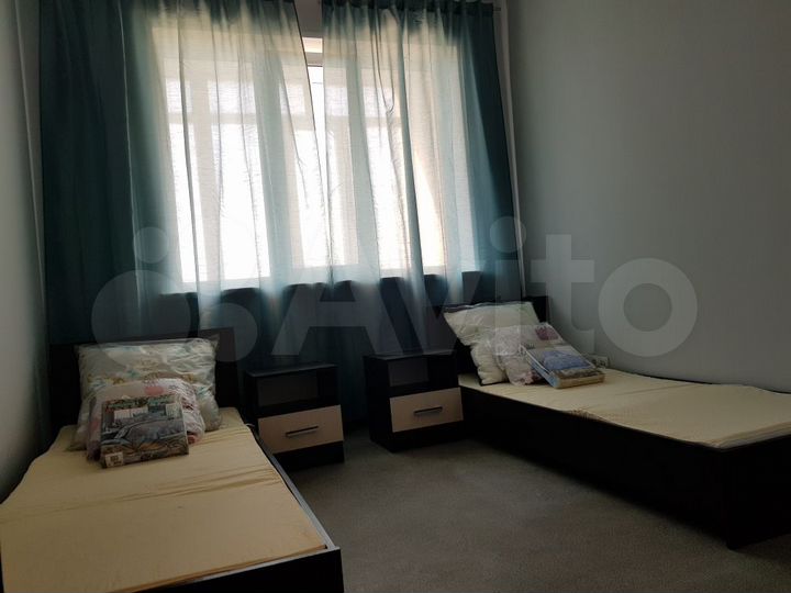4-к. квартира, 98 м², 1/5 эт.