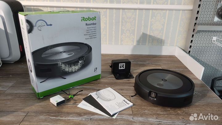 Робот-пылесос iRobot Roomba j7
