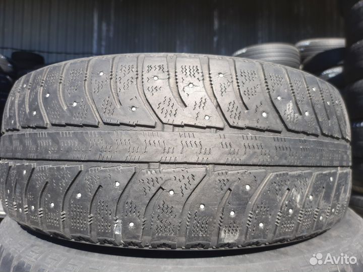 Bridgestone Ice Cruiser 7000 205/55 R16 91T
